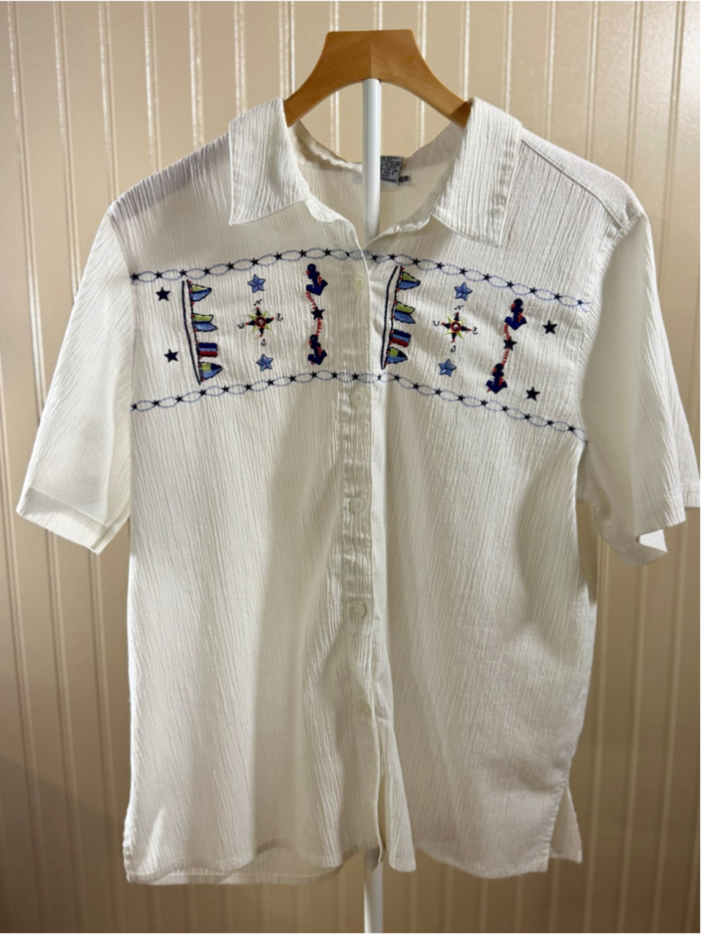 Vintage Alfred Dunner Nautical Embroidered Crinkle Top White Short Sleeve